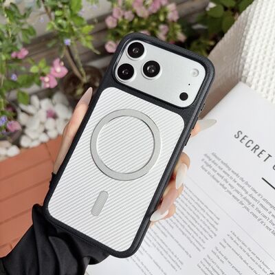 Customizable MagSafe Phone Case With OEM/ODM Service