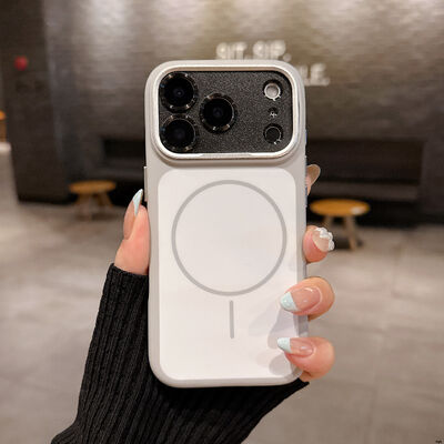 Factory Direct Sales Of  Customizable MagSafe Phone Case 