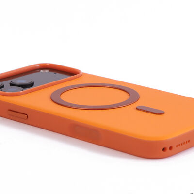 Slim Fit Leather Snap-on Case